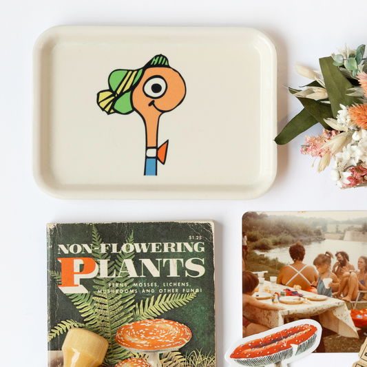 Busy World Lowly Worm Bust Vintage Tray - 3P4 x Richard Scarry®