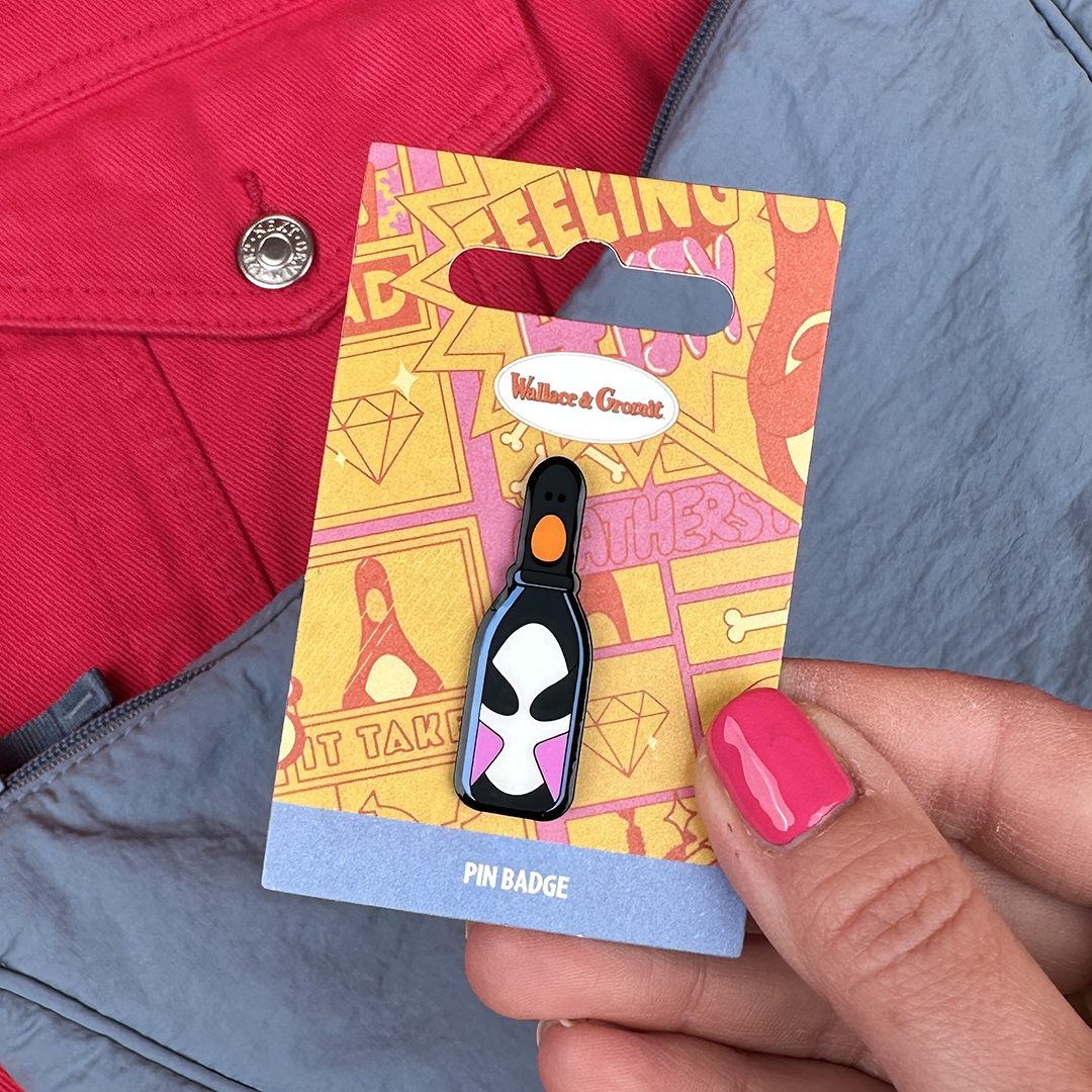 Feathers McGraw Bottle Pin Badge