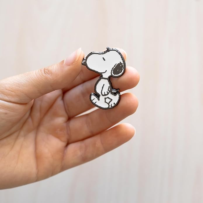 Peanuts Set of 4 Snoopy & Woodstock Pins