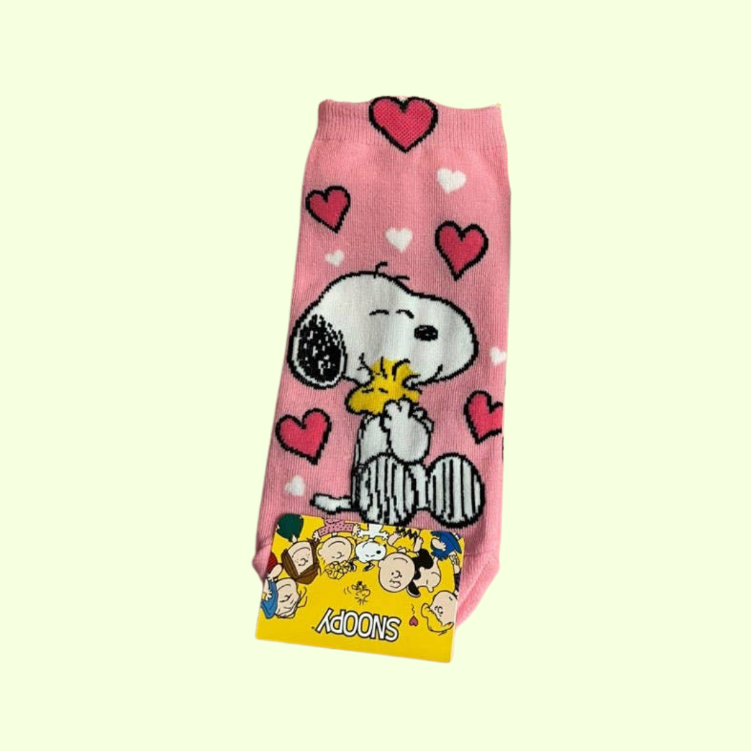 Peanuts Pink Snoopy Ankle Socks