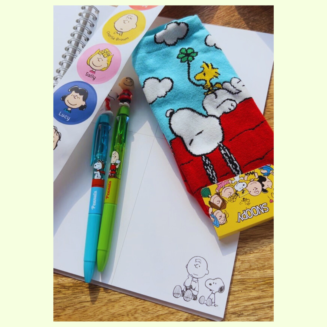 Peanuts Snoopy & His Friends Sticker Roll