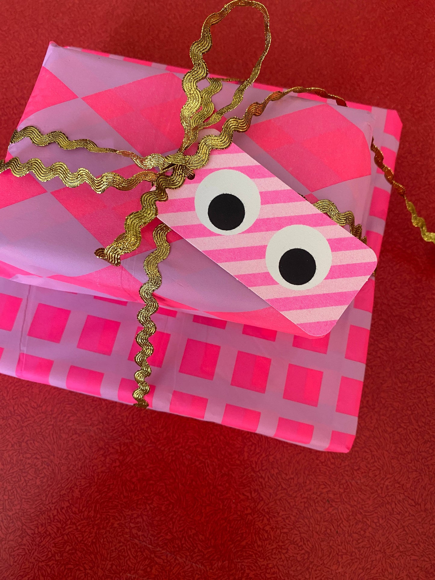 Gift Tags Set of 12 - Googly Eyes
